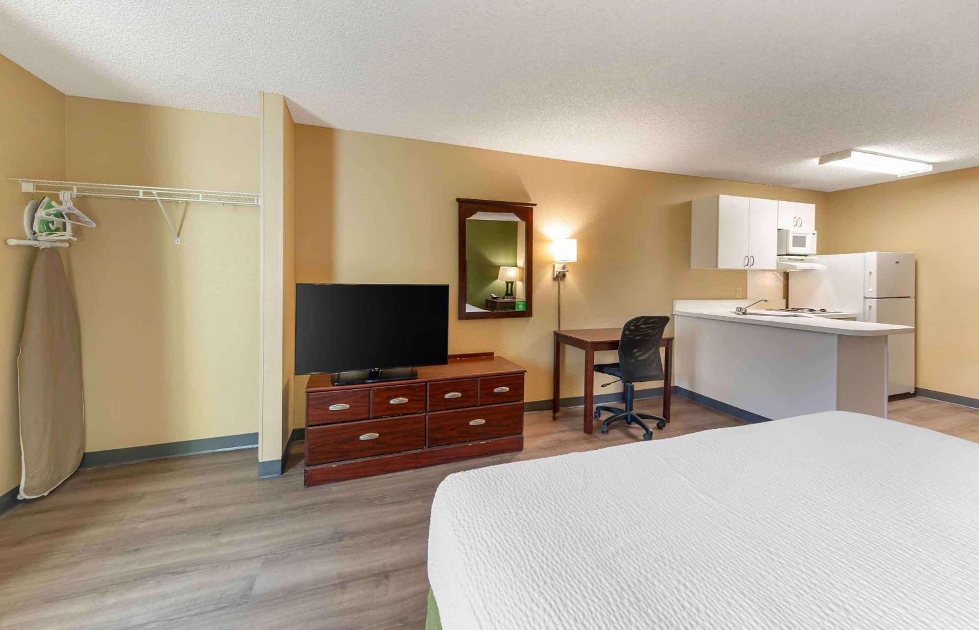Extended Stay America Suites - Los Angeles - Ontario Airport Guasti Kültér fotó